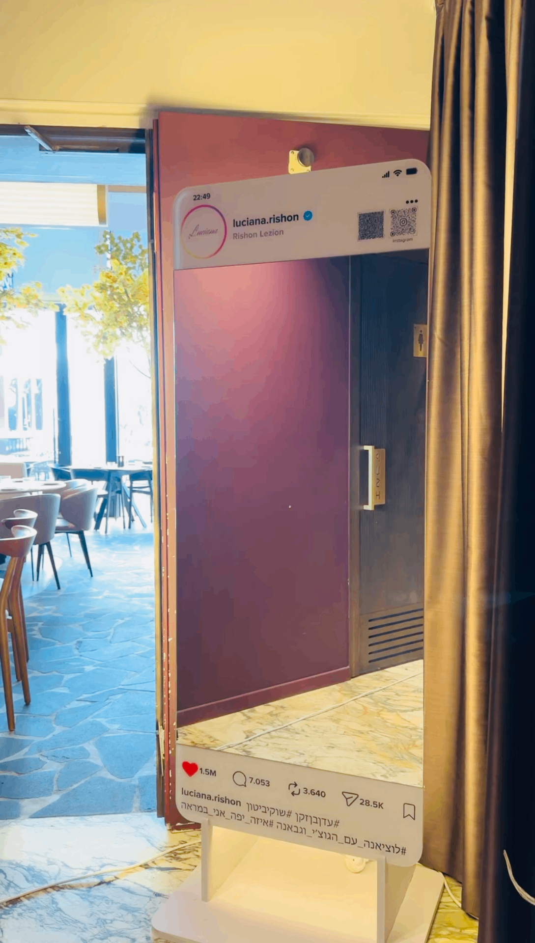 Instamirroronline · Pro Stand